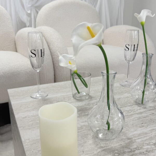 coin trône blanc épuré