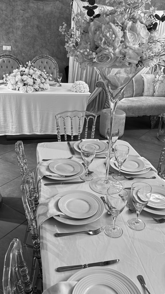 Petit mariage mobilier et décoration à la maison